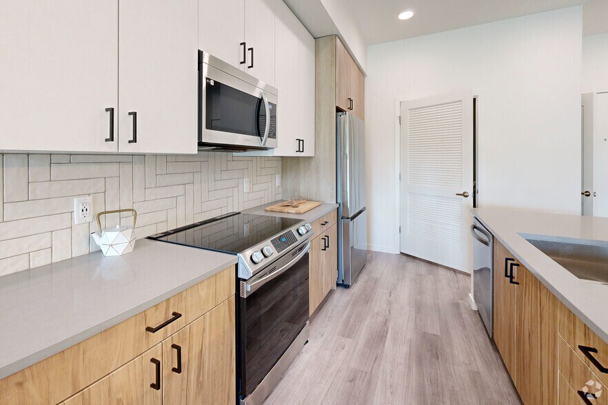 More Photos Of 1040 Santa Fe Dr, Denver Apartments For Lease