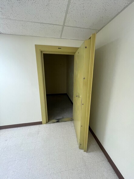 More Photos Of 2626 W Kennewick Ave, Kennewick Office For Lease
