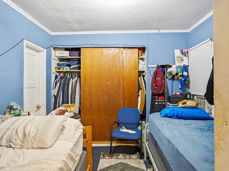 More Photos Of 1218 N Hollywood Way, Burbank Multifamily For Sale