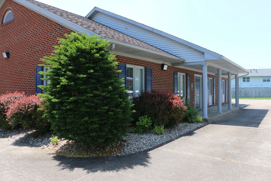 More Photos Of 726 Harvard Dr, Owensboro Office For Sale