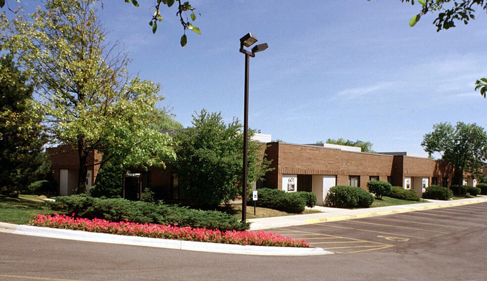More Photos Of 1535 Lake Cook Rd, Northbrook Unknown For Lease