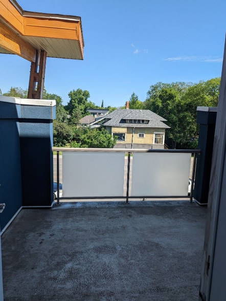 More Photos Of 12505 111 Av NW, Edmonton Apartments For Sale