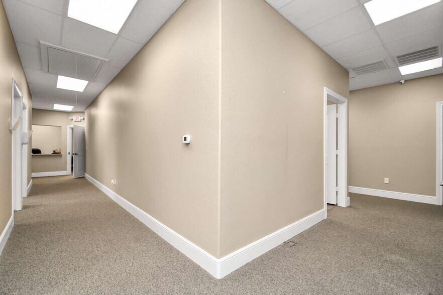 More Photos Of 620 S Peek Rd, Katy Medical For Sale