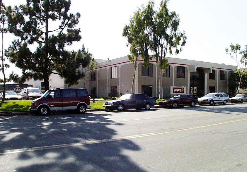 More Photos Of 5252 Argosy Ave, Huntington Beach Warehouse For Lease