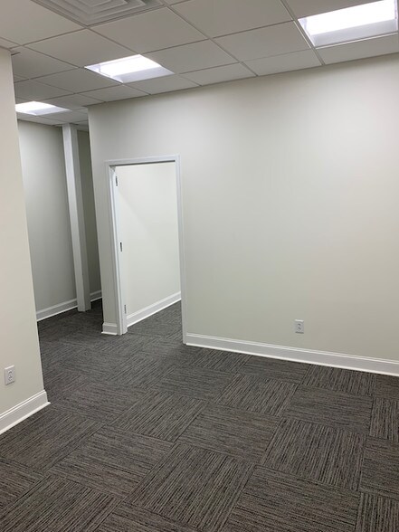 More Photos Of 28 Broad St, Charleston Coworking Space