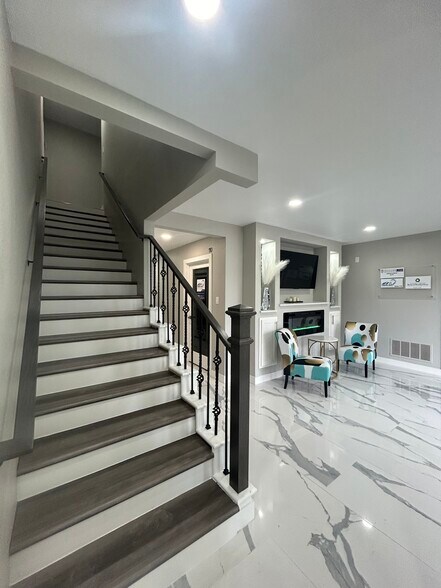 More Photos Of 1721-1725 E Southlake Blvd, Southlake Unknown For Lease