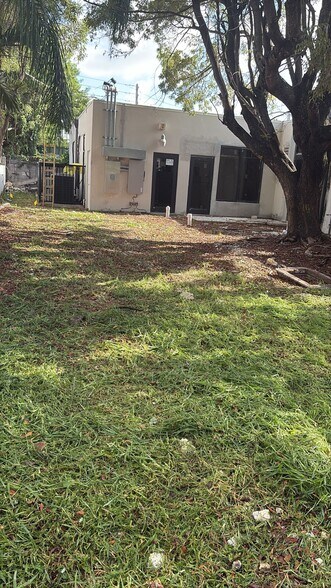 More Photos Of 4200 - 4204 NW 2nd Ave, Miami Restaurant For Sale