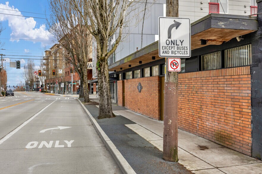 More Photos Of 2037 E Madison St, Seattle Storefront Retail Office For Sale