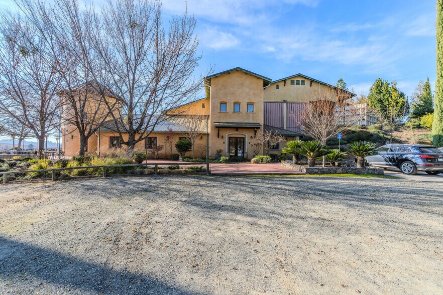 More Photos Of 5200 Di Arie Road, Mount Aukum Winery Vineyard For Sale