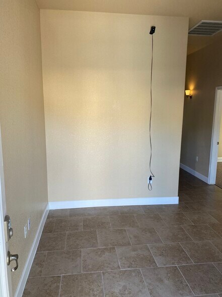 More Photos Of 1101 Satellite Vw, Round Rock Medical For Lease
