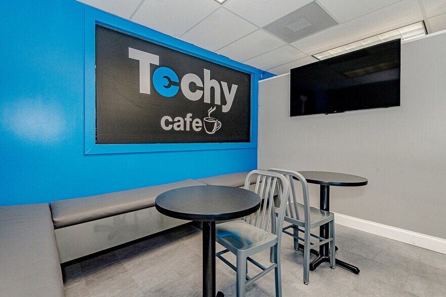 More Photos Of 3000 SW 4th Ave, Fort Lauderdale Warehouse For Lease