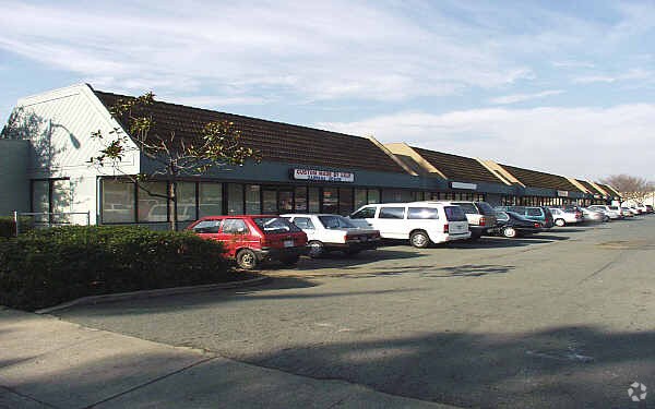 More Photos Of 4340 Clayton Rd, Concord Restaurant For Lease