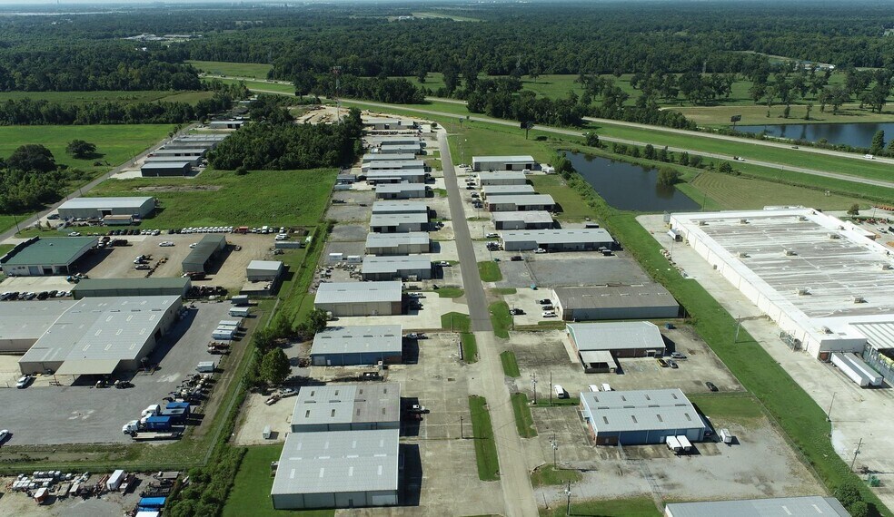 More Photos Of 2708 S Ruby Ave, Gonzales Warehouse For Lease