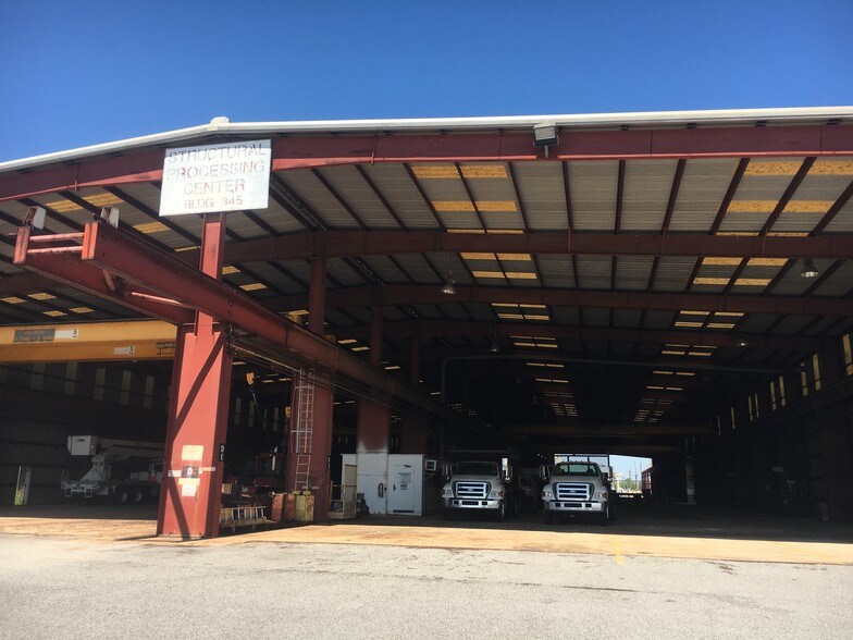 More Photos Of 5100 River Rd, Avondale Warehouse For Lease