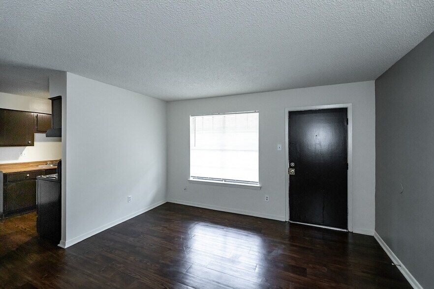 More Photos Of 3446 Carnes Ave, Memphis Apartments For Sale