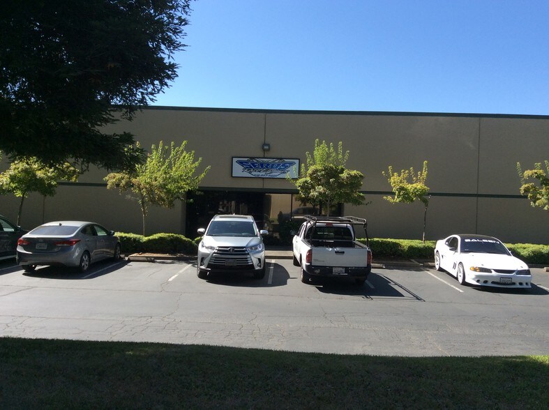 More Photos Of 3250 Monier Cir, Rancho Cordova Manufacturing For Lease