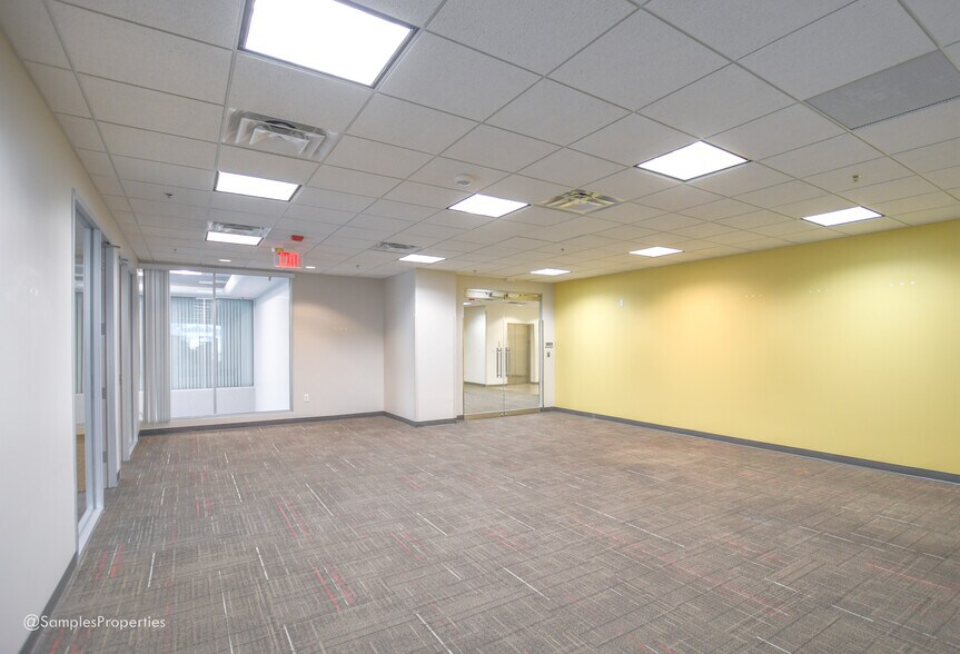 More Photos Of 4955 Corporate Dr NW, Huntsville Office For Lease