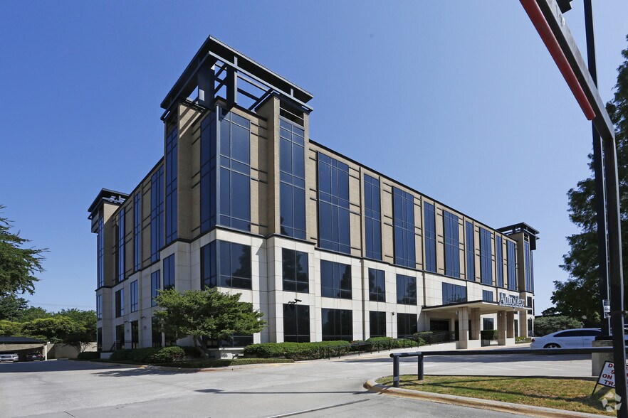 Primary Photo Of 558 S Central Expy, Richardson Office For Sale