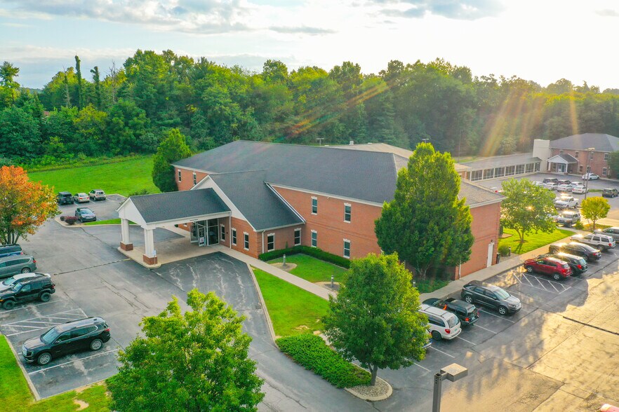 More Photos Of 803 Meyers Baker Rd, London Healthcare For Sale