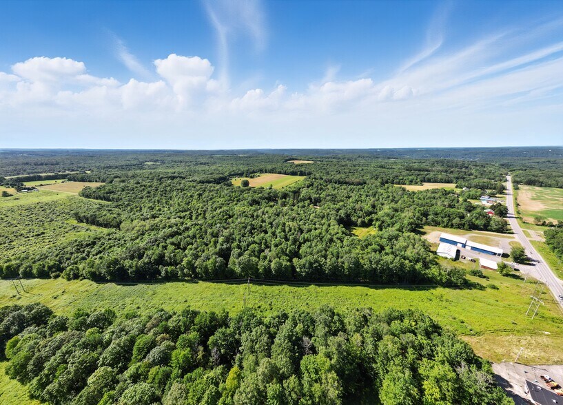 More Photos Of 4487 Sr 8, Titusville Showroom For Sale