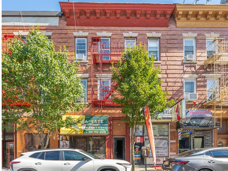 Primary Photo Of 1716 Bergenline Ave, Union City Multifamily For Sale