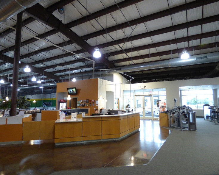 More Photos Of 553 Beckett Rd, Swedesboro Health Club For Lease