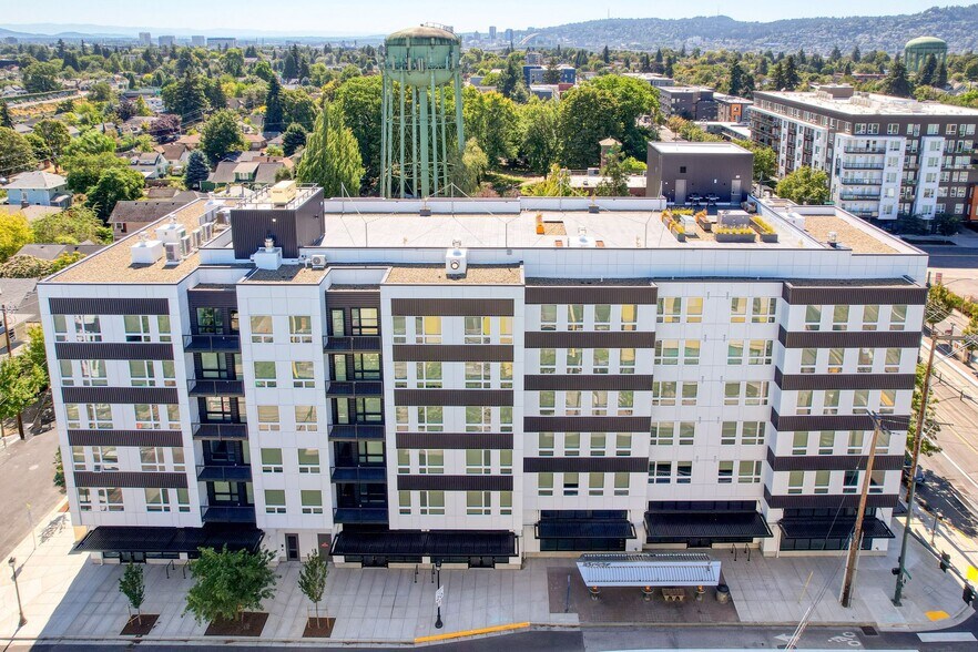 More Photos Of 5460 N Interstate Ave, Portland Apartments For Lease
