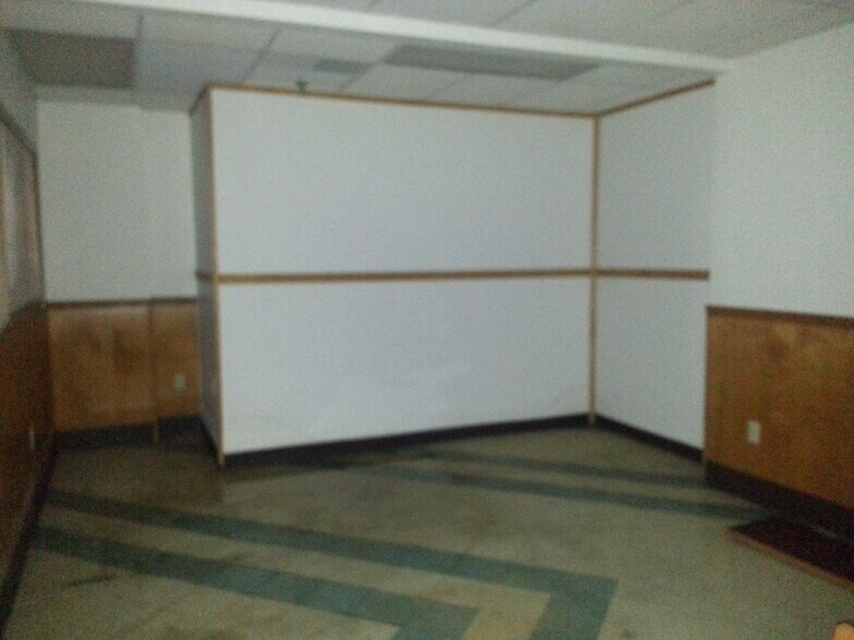 More Photos Of 722 Spring St, Reading Manufacturing For Sale