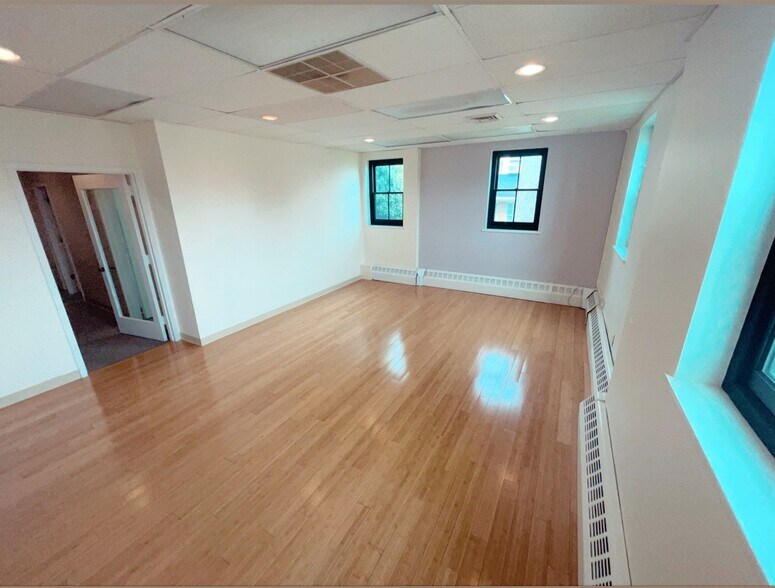 More Photos Of 70 Park St, Montclair Medical For Lease