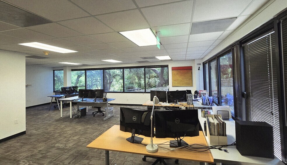 Primary Photo Of 4009 Banister Ln, Austin Office For Lease