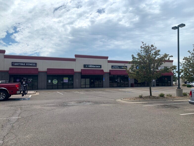 More Photos Of 3627 SE 29th St, Topeka Storefront Retail Office For Lease