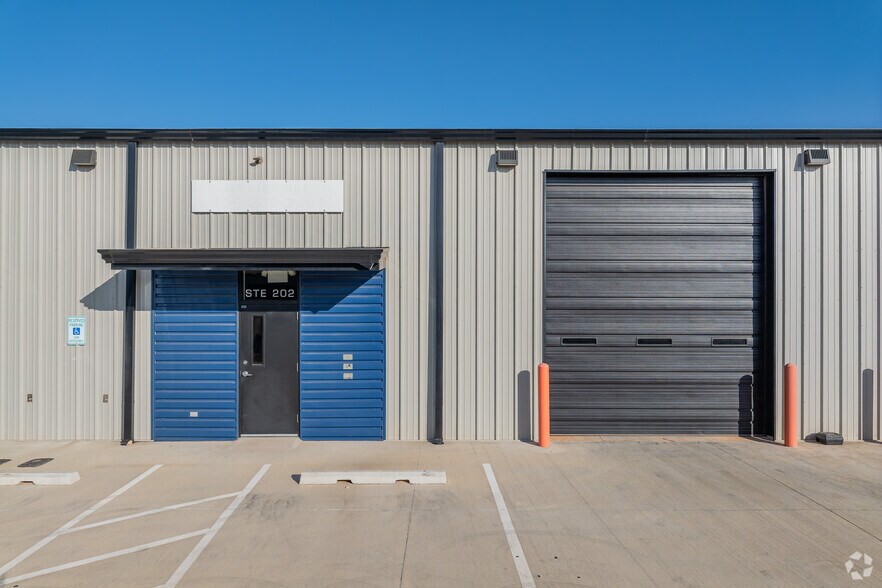 More Photos Of 20 N Rockwell Ave, Oklahoma City Unknown For Lease