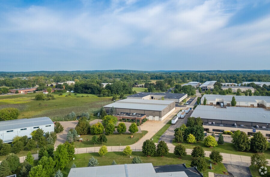 More Photos Of 50759 Century Ct, Wixom Warehouse For Lease