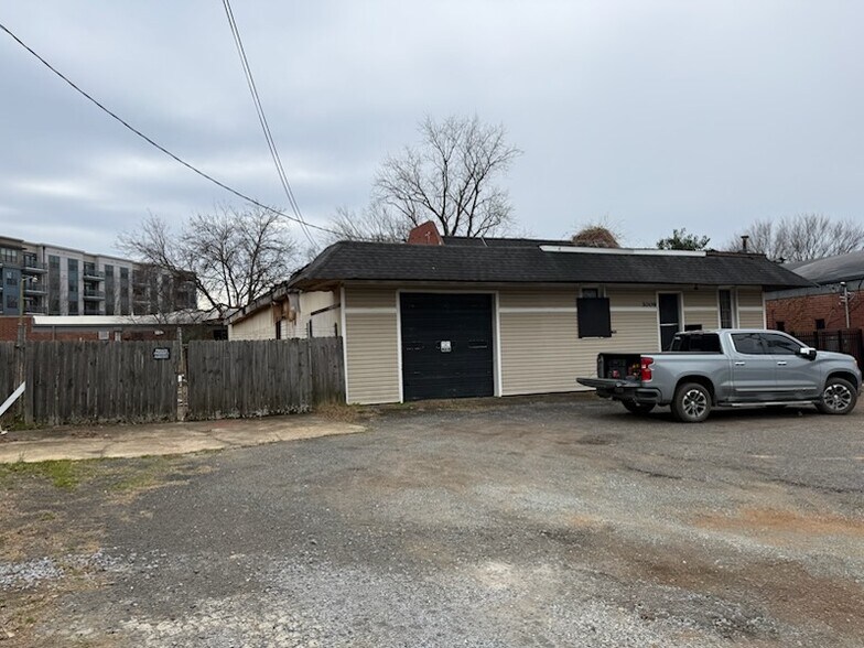 Primary Photo Of 3009 Griffith St, Charlotte Warehouse For Sale