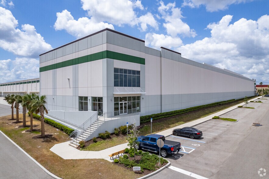 Primary Photo Of 8100 American Way, Groveland Distribution For Lease