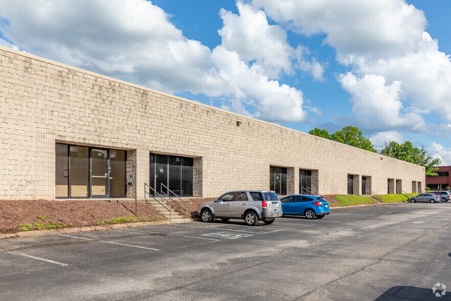 More Photos Of 460 Metroplex Dr, Nashville Flex For Sale