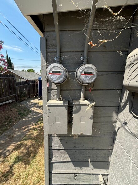 More Photos Of 409 Washington Blvd, Roseville Apartments For Sale