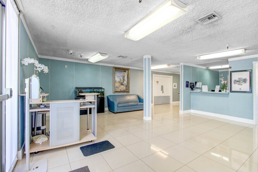 More Photos Of 1450 N Fair Oaks Ave, Pasadena Assisted Living For Sale