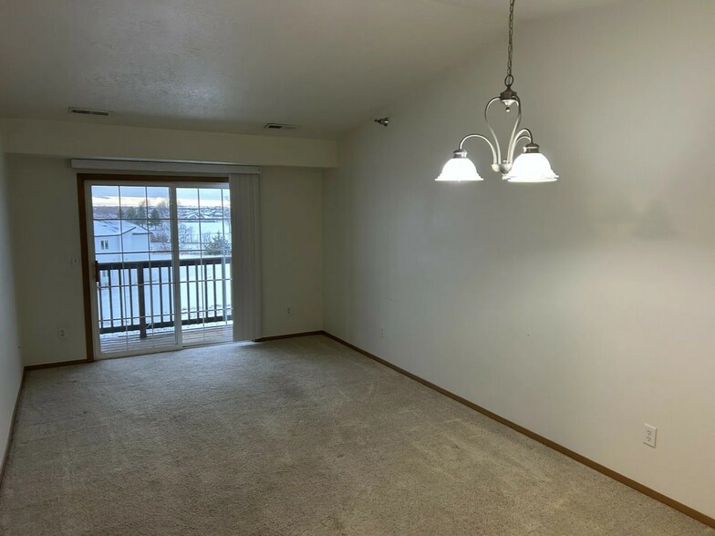 More Photos Of 1313 W 30th St, Yankton Apartments For Sale