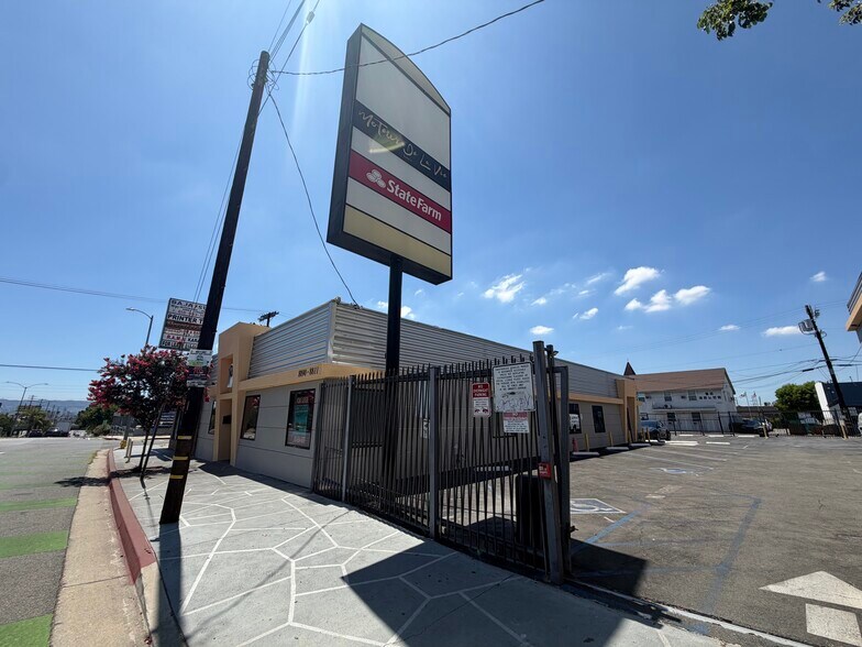 More Photos Of 8805-8811 Reseda Blvd, Northridge Unknown For Lease