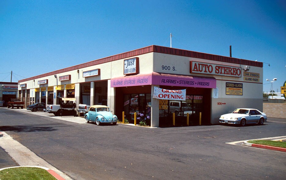 More Photos Of 900-950 S Harbor Blvd, Santa Ana Auto Repair For Lease