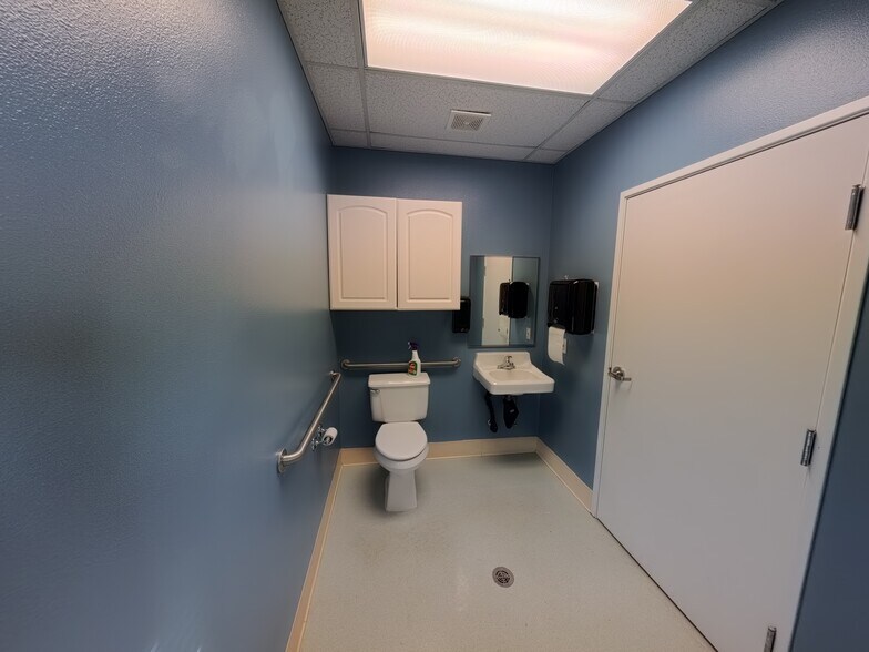 More Photos Of 750 NW 4th St, Prineville Office For Sale