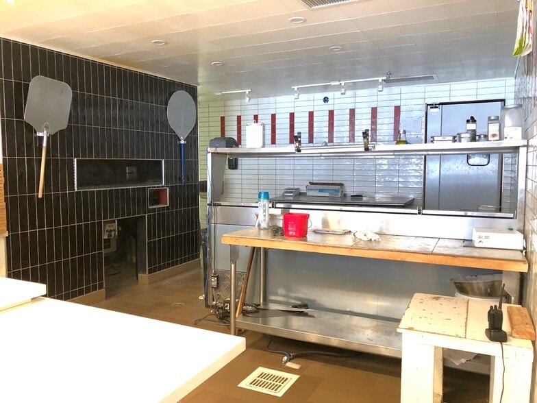 More Photos Of 2588 Highway 158, June Lake Storefront For Sale
