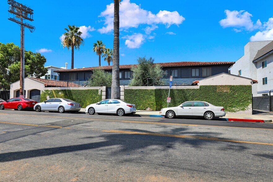 More Photos Of 435 S Boyle Ave, Los Angeles Office Residential For Sale