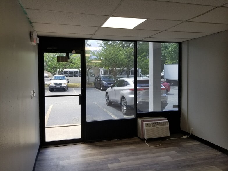 More Photos Of 9244 E Hampton Dr, Capitol Heights Unknown For Lease