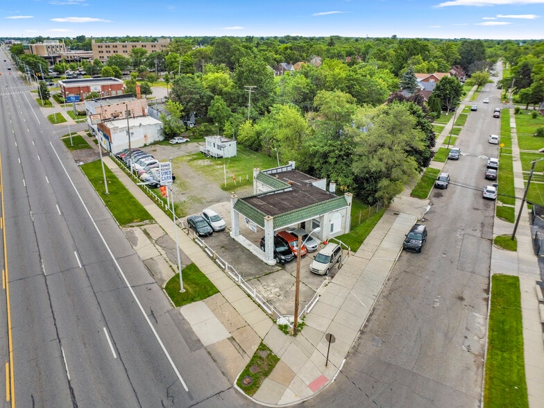 More Photos Of 14760 Gratiot Ave, Detroit Specialty For Sale