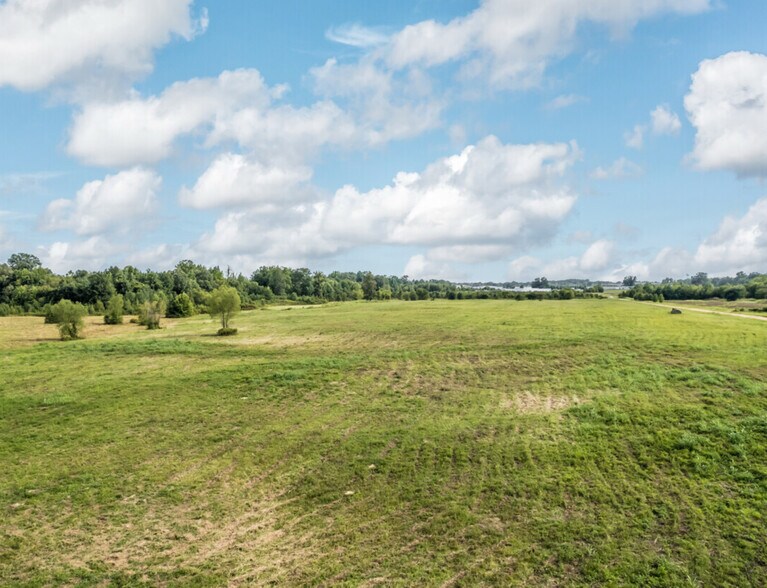 More Photos Of Quality Dr, Byhalia Land For Sale
