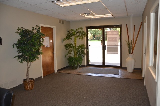 More Photos Of 1720 Westminster St, Denton Loft Creative Space For Lease