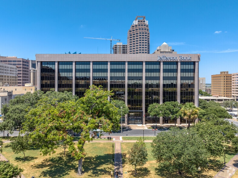 More Photos Of 711 Navarro St, San Antonio Office For Lease