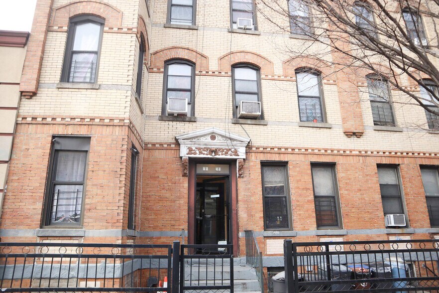 More Photos Of , Astoria Multifamily For Sale